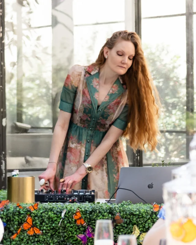 Kick off summer in style at Emilia’s on June 7 with our Sail Into Summer brunch. ☀️ DJ Steffi sets the tone with her signature sound, while our culinary team brings fresh energy to the table with seasonal features alongside your brunch favorites. Sip on refreshing summer cocktails, enjoy live music, and ease into the day in your summer best.  It’s the perfect way to toast to long days, warm weather and weekends worth savoring.Reserve now at the link in bio. 📷 : @tracyautemphotography